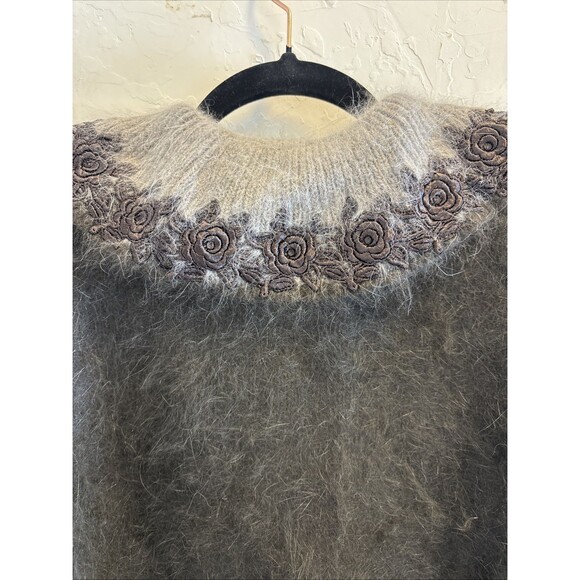 Vintage Cottagecore Mohair Angora Sweater M Luxury Knit Embroidered Collar - Picture 4 of 7